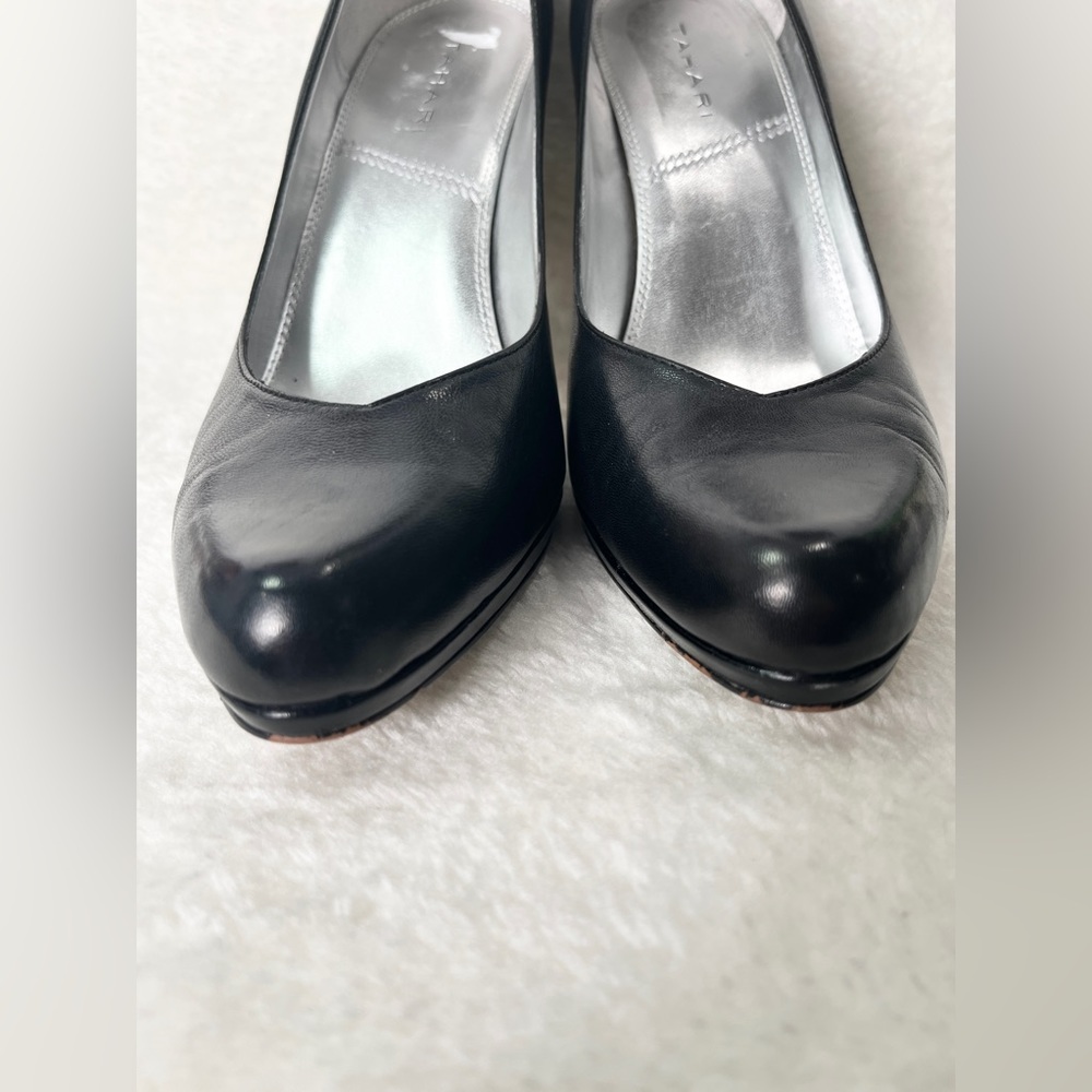Tahari Black Heels - Picture 6 of 10